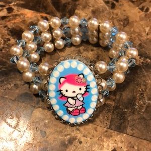Tarina Tarantino Hello Kitty pearl bracelet